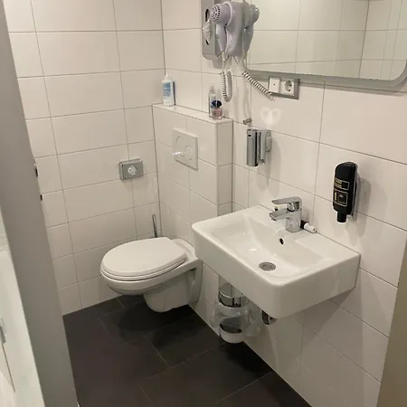 Hotel Leon Und